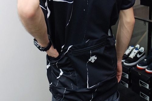 FUTURA LABORATORIES × DESCENTE descente-futura-2010-ss-jersey